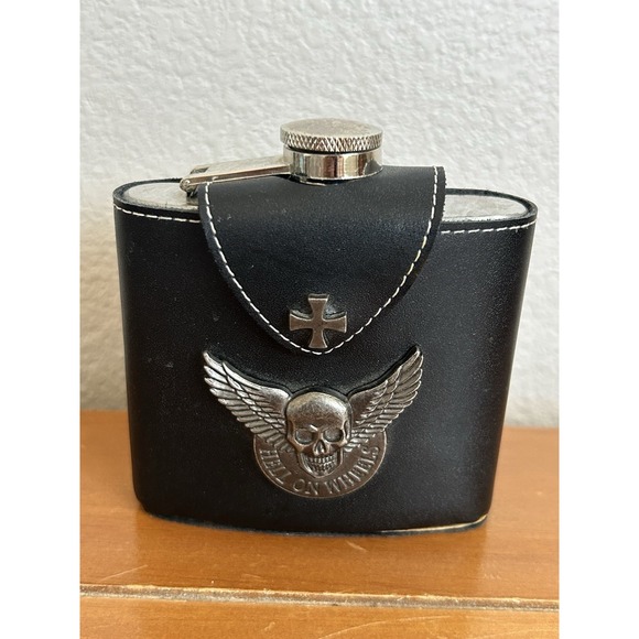 Faux Leather And Stainless Steel Liquor Flask Hell On Wheels Biker Belt Flask - Picture 1 of 6